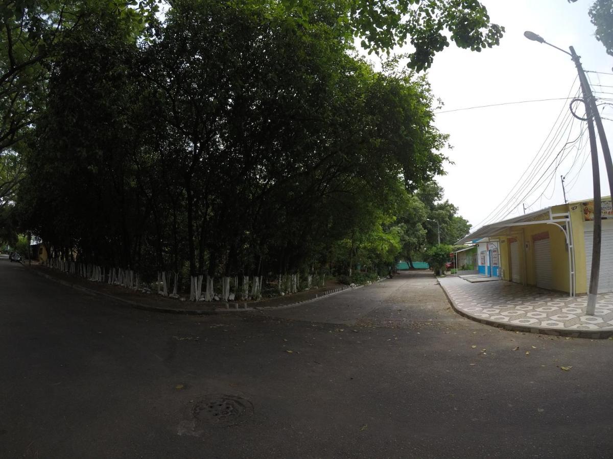 Backpackers And Travellers Hostel เนย์บา ภายนอก รูปภาพ