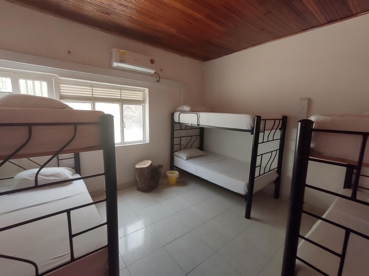 Backpackers And Travellers Hostel เนย์บา ภายนอก รูปภาพ