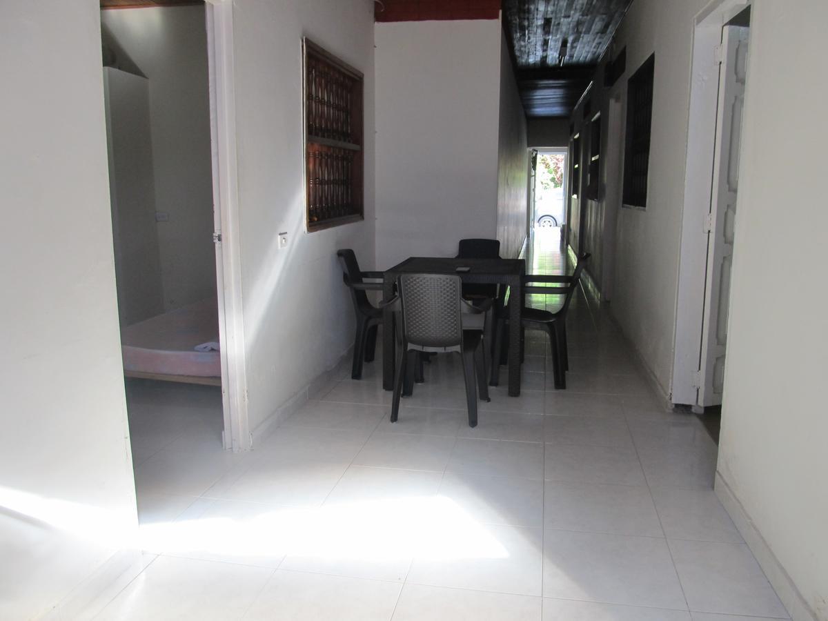Backpackers And Travellers Hostel เนย์บา ภายนอก รูปภาพ