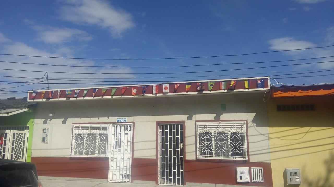 Backpackers And Travellers Hostel เนย์บา ภายนอก รูปภาพ