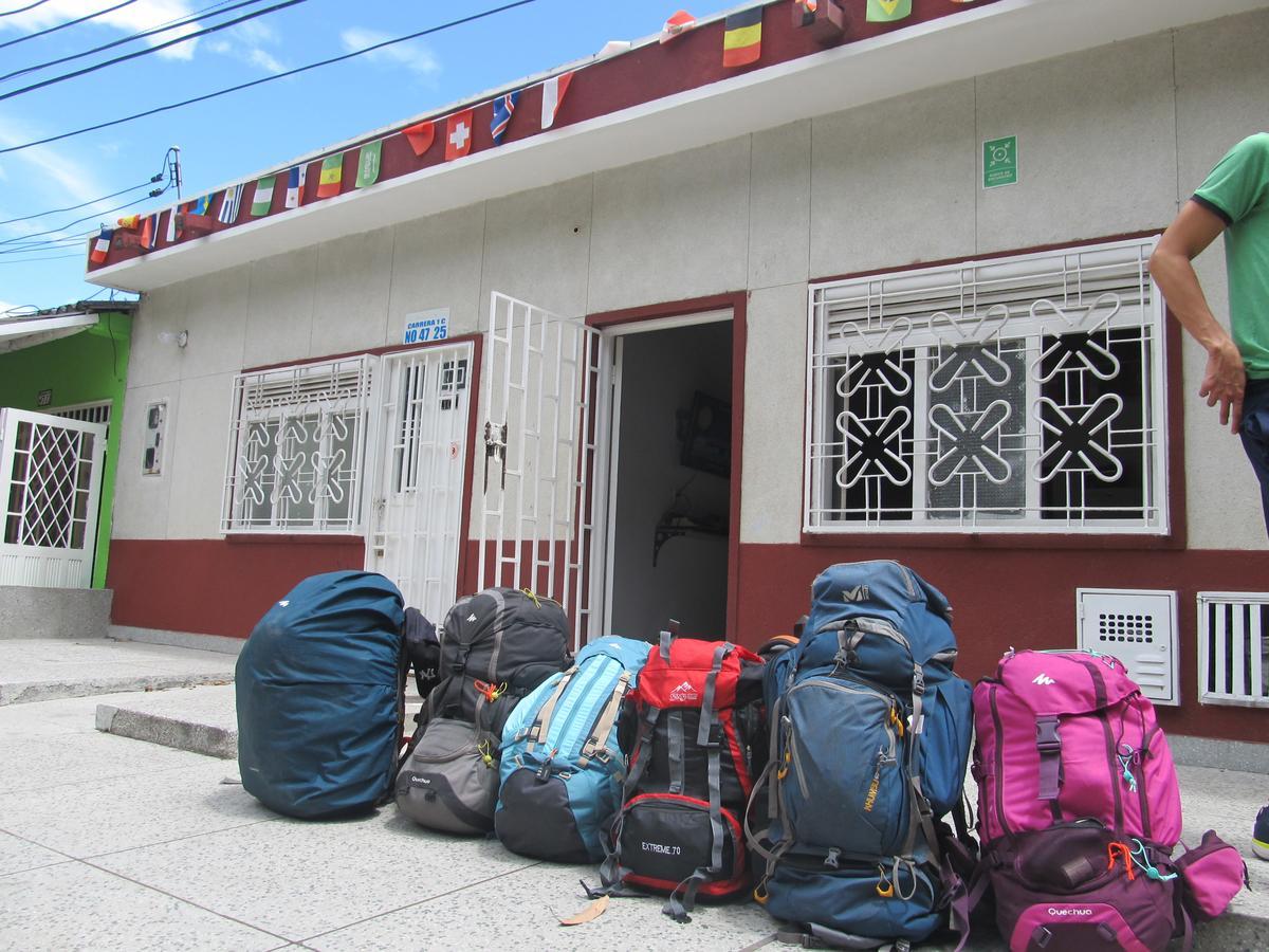 Backpackers And Travellers Hostel เนย์บา ภายนอก รูปภาพ